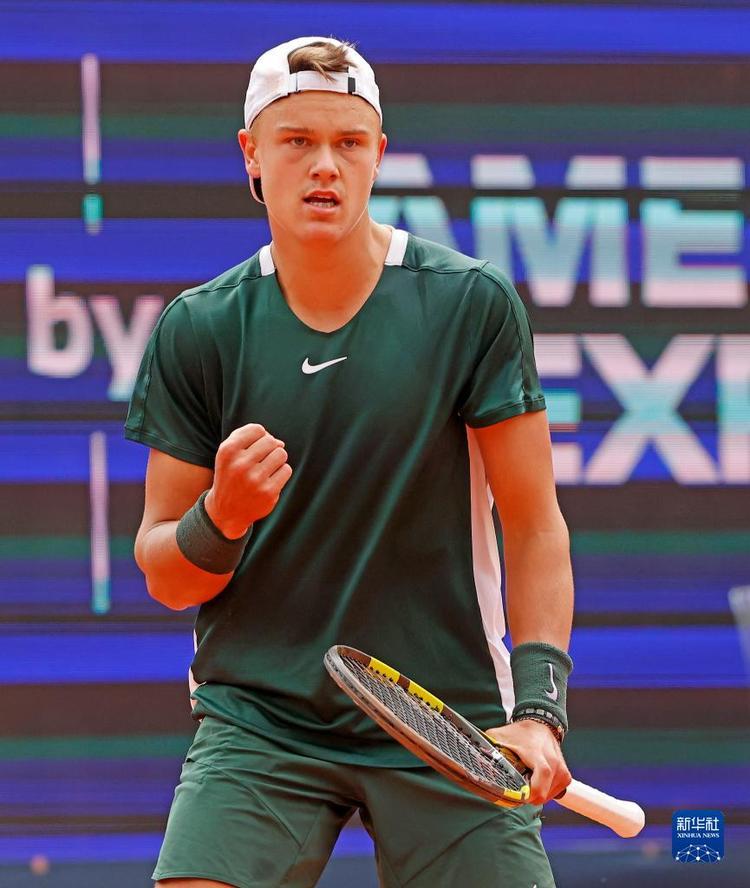 在关键位置 在关键位置