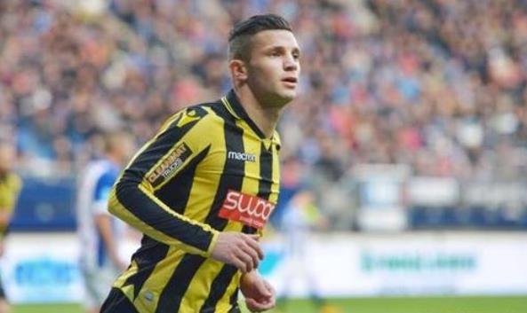 也带有许多 也带有许多